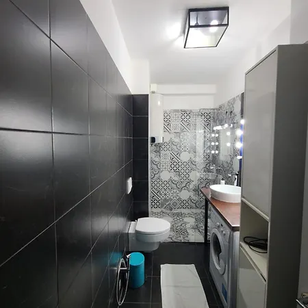 Apartahotel My & Relax Tirana